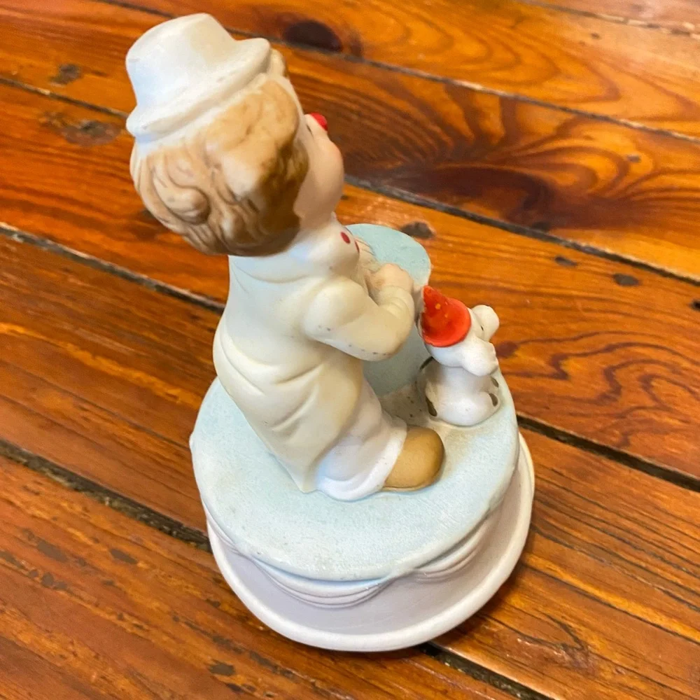 VT Artmark Rotating Clown w/ Dog Music Box 